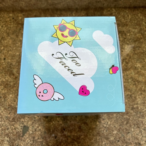 Too Faced Clover Plush Puppy 🐶.. - Picture 2 of 6